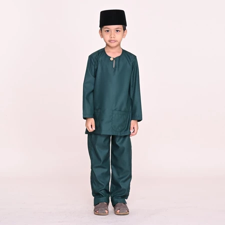 BAJU MELAYU WARISAN TELUK BELANGA - KIDS EDITION EMERALD GREEN