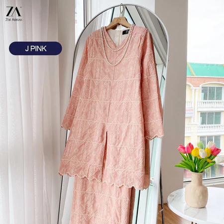 ZOE ARISAH Jawaria Baju Kurung Muslimah Kebarung Moden Full Lace Sulam J PINK